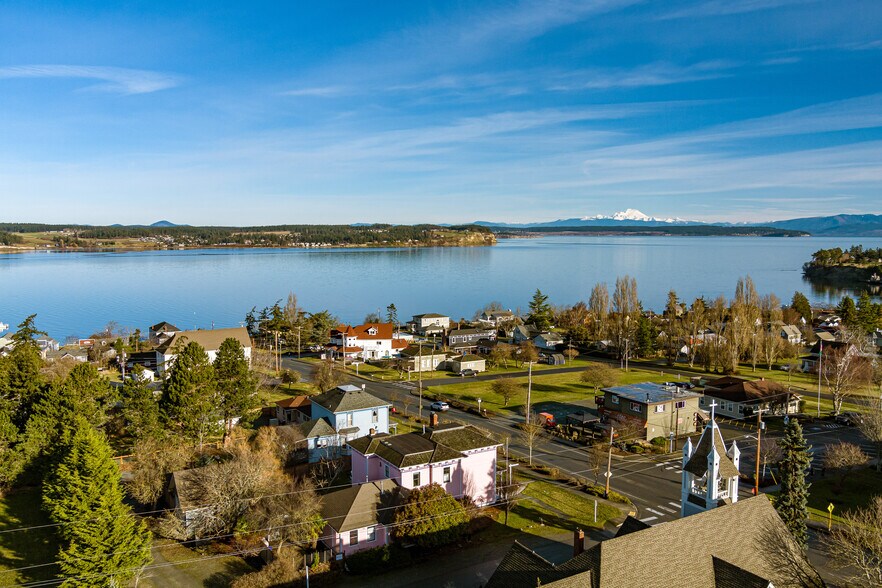 More Photos Of 704 N Main St, Coupeville Hospitality For Sale