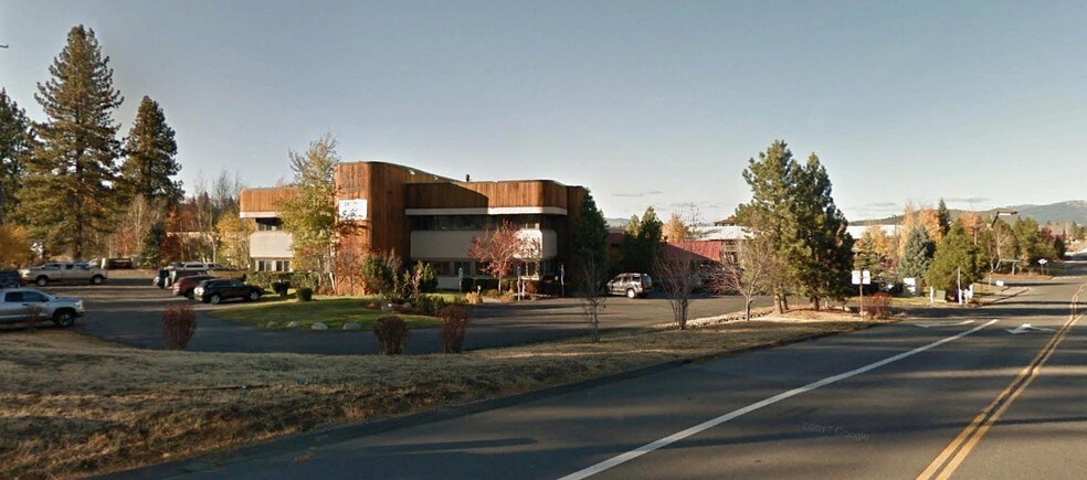 Primary Photo Of 40200 Truckee Airport Rd, Truckee Office For Lease