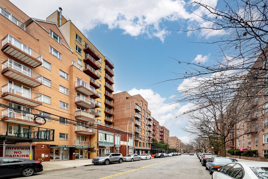 More Photos Of 143-26 41st Ave, Flushing Apartments For Sale