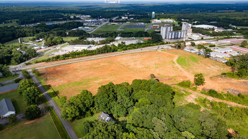 More Photos Of 433 U.S. 41, Forsyth Land For Sale