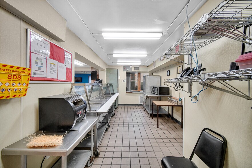 More Photos Of 17430 Dixie Highway, East Hazel Crest Healthcare For Sale