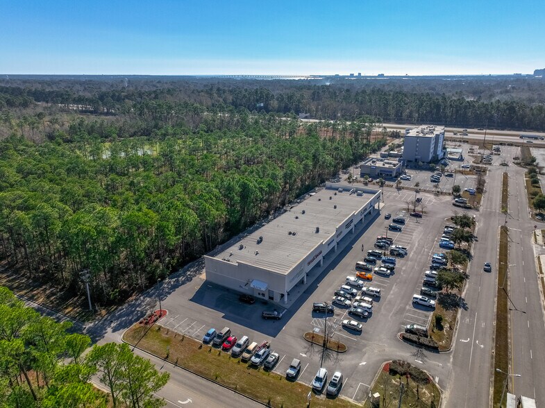 More Photos Of 3179 Mallett Rd, D'Iberville Storefront For Sale
