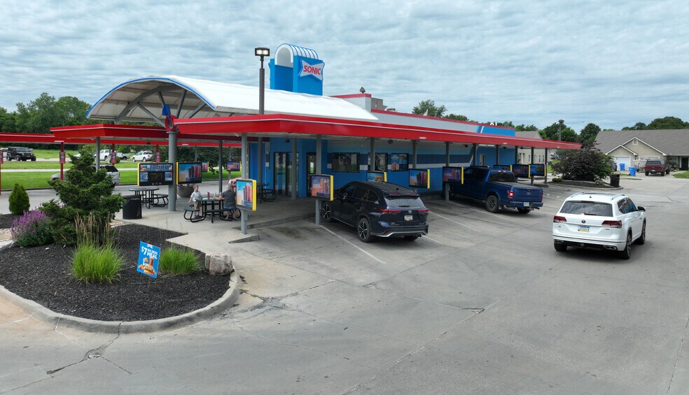 More Photos Of 550 Northstar Ct, Tonganoxie Fast Food For Sale