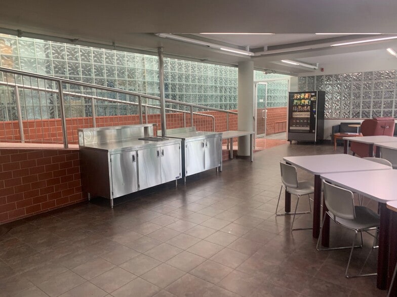 More Photos Of 2660 Speakman Dr, Mississauga Coworking Space