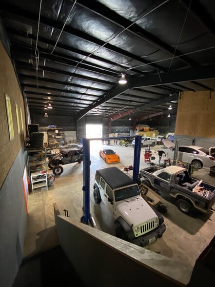 More Photos Of 612 Spring Cypress Rd, Spring Warehouse For Sale