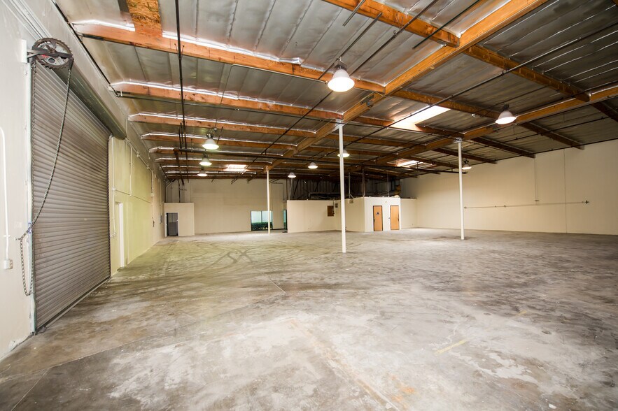 More Photos Of 10291 Trademark St, Rancho Cucamonga Warehouse For Lease