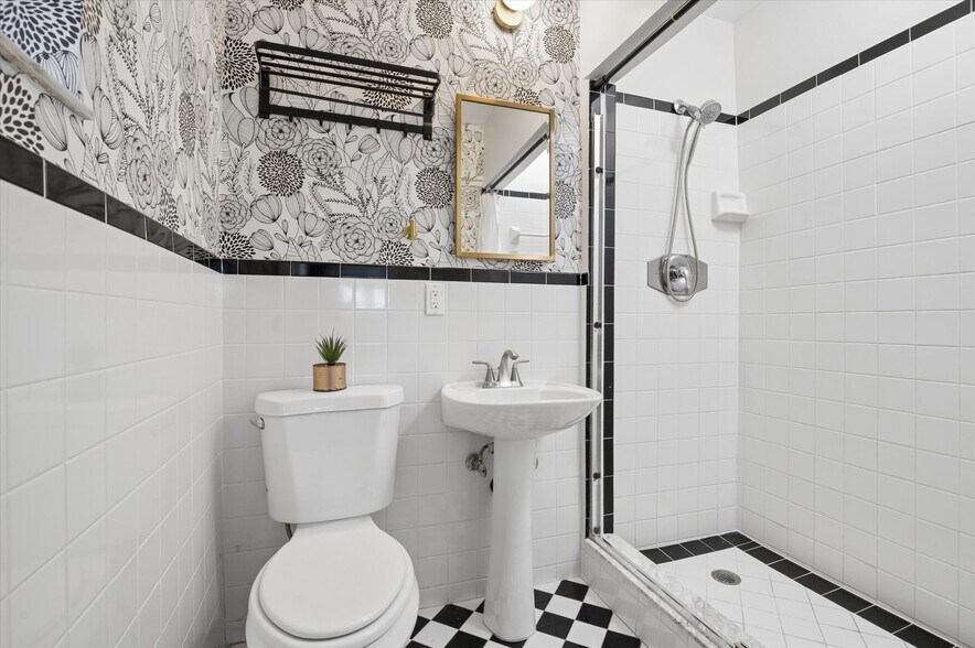 More Photos Of 1123 NE 14th Ave, Fort Lauderdale Apartments For Sale