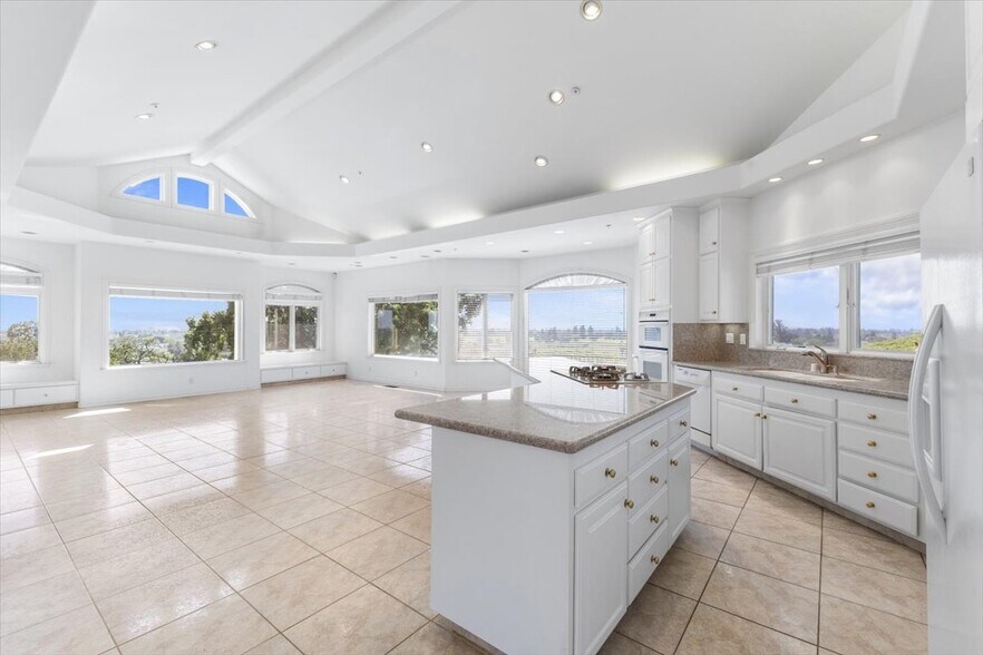 More Photos Of 4076-4080 Old Redwood Hwy, Santa Rosa Winery Vineyard For Sale