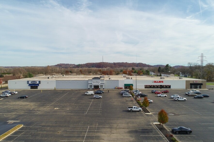 More Photos Of 1660-1680 N 21st St, Newark General Retail For Lease