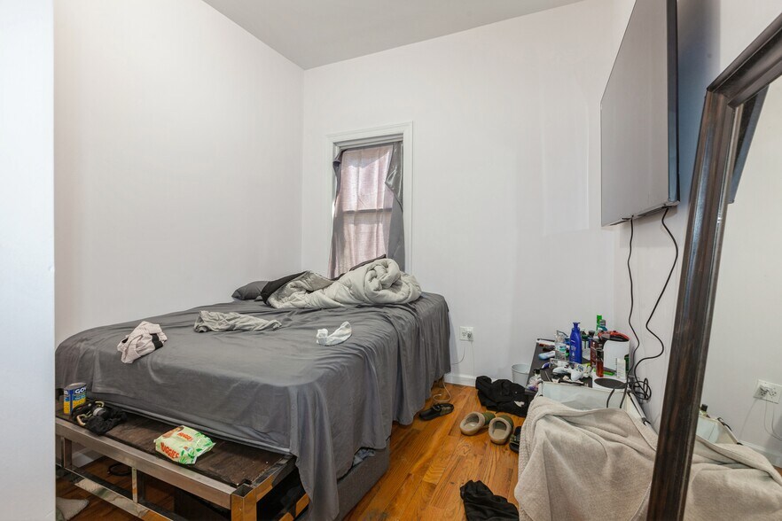 More Photos Of 100-10-100-12 103rd Ave, Ozone Park Multifamily For Sale