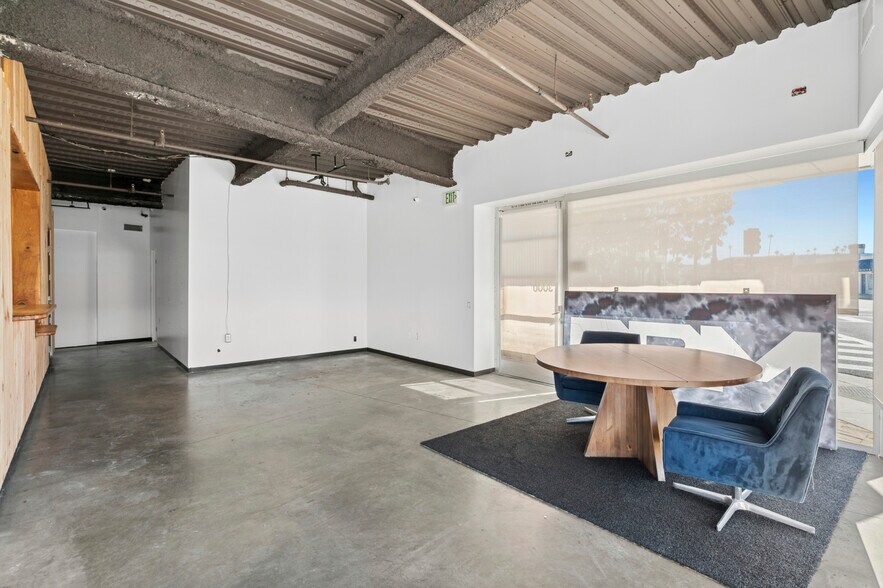 More Photos Of 3000-3002 Newport Blvd, Newport Beach General Retail For Sale