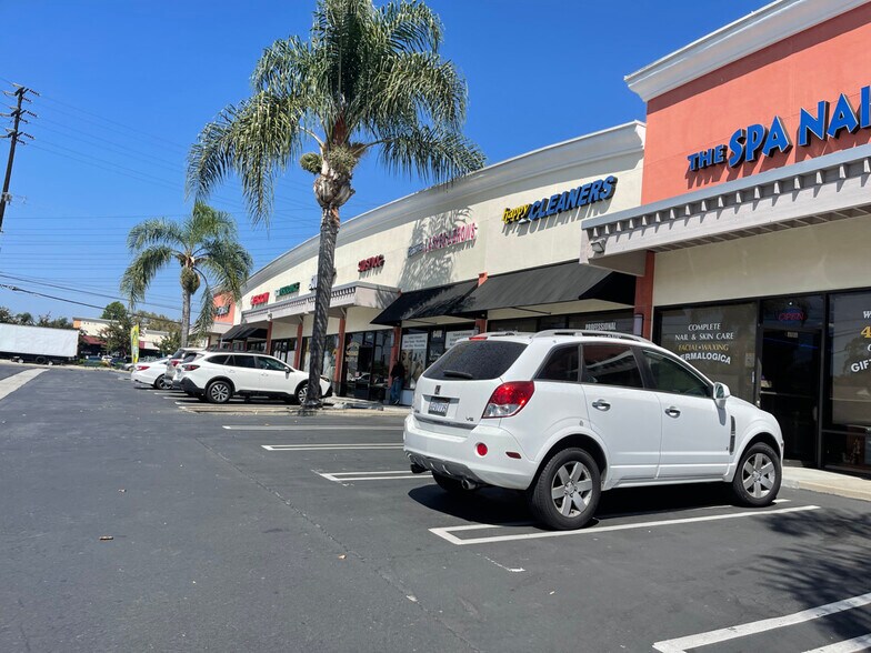 More Photos Of 6400-6426 Del Amo, Lakewood Unknown For Lease