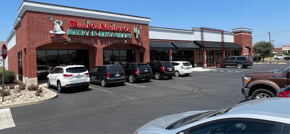 More Photos Of 893 E Main St, Greenwood Storefront For Lease