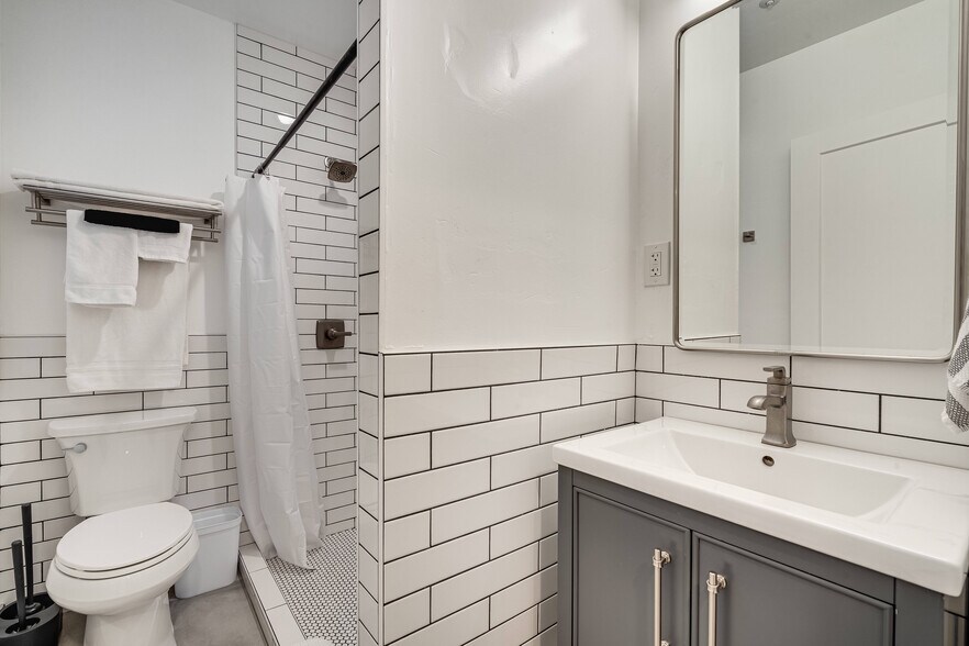 More Photos Of 1532 Jefferson St, Napa Apartments For Sale