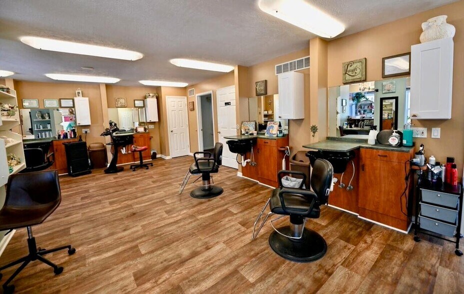 More Photos Of 4169 Marl Lake Rd, Roscommon General Retail For Sale