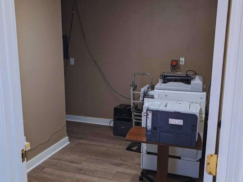 More Photos Of 1100 Logger Ct, Raleigh Office For Sale