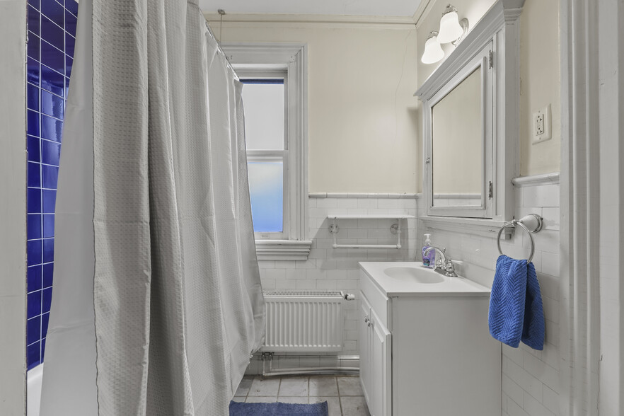 More Photos Of 74 Wendell Ave, Pittsfield Hotel For Sale