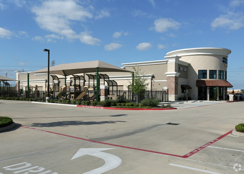 More Photos Of 1255 E League City Pky, League City Daycare Center For Sale