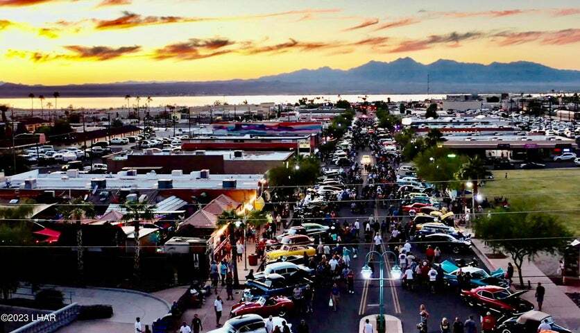 More Photos Of 2122 McCulloch Blvd N, Lake Havasu City Bar For Sale
