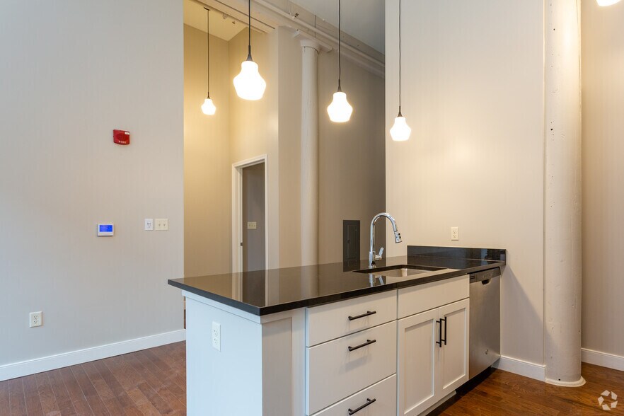 More Photos Of 811-827 Court St, Utica Apartments For Lease