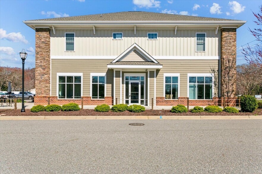 More Photos Of 6824 Colemans Crossing Ave, Hayes Storefront Retail Office For Lease