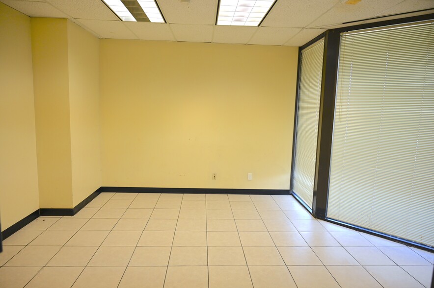 More Photos Of 14423 Cornerstone Village Dr, Houston Medical For Sale