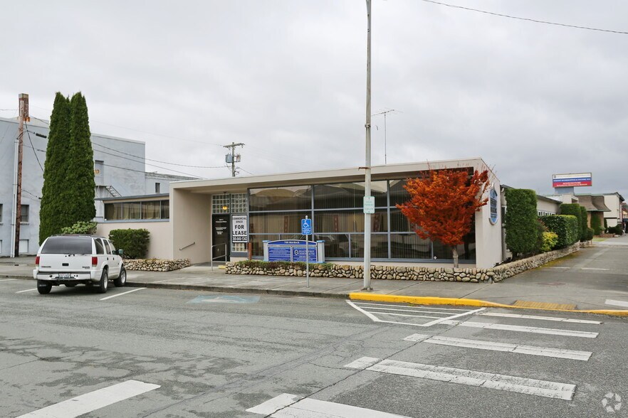 More Photos Of 700 Murdock St, Sedro Woolley Office For Sale
