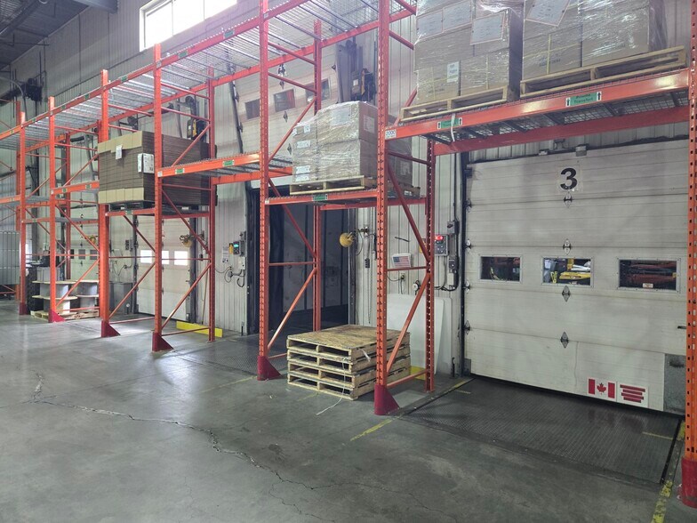 More Photos Of 550 Boul Lemire, Drummondville Light Distribution For Sale