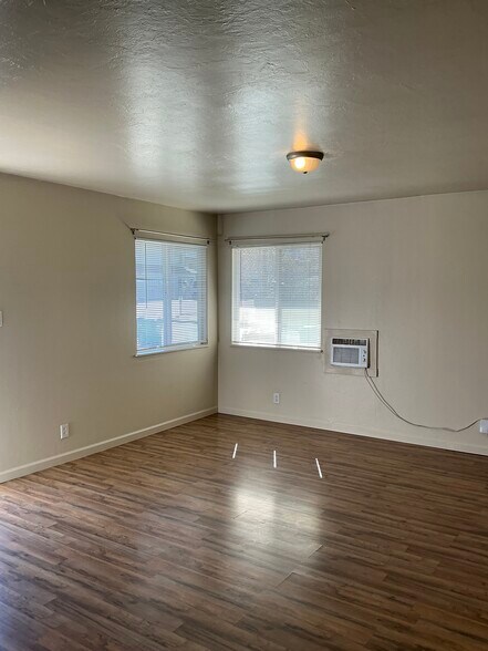 More Photos Of 1508-1520 Locust St, Reno Apartments For Sale