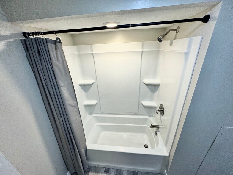 More Photos Of 19431 Highway J, Monroe City Hotel For Sale