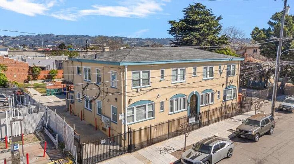 More Photos Of 990 34th St, Oakland Land For Sale