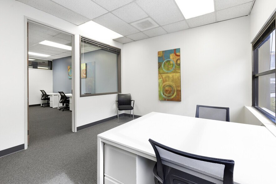 Primary Photo Of 2102 Business Center Dr, Irvine Coworking Space