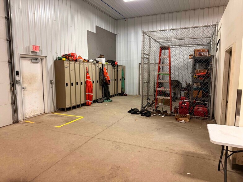 More Photos Of , Moorhead Unknown For Sale