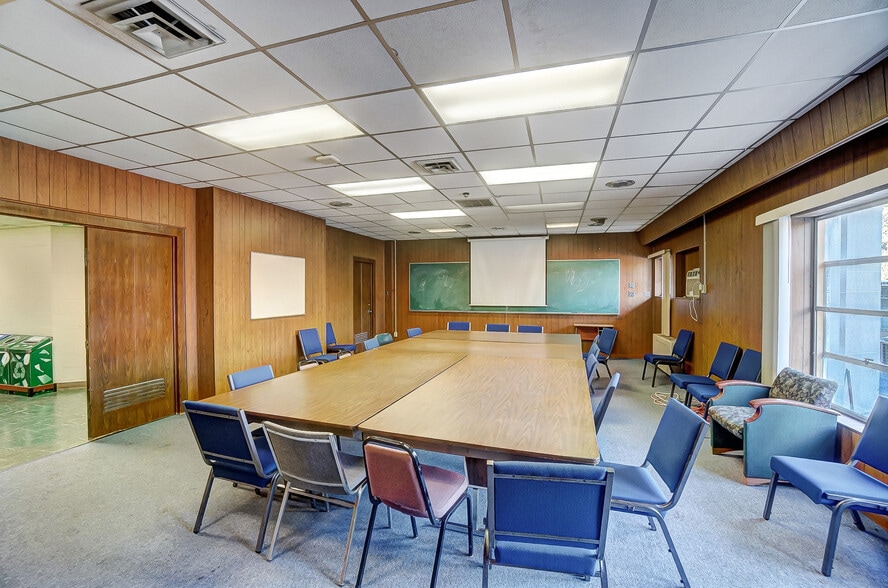 More Photos Of 150 E South College St, Yellow Springs Research And Development For Sale