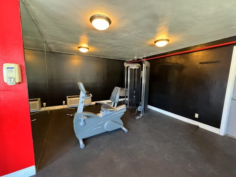 More Photos Of 2156 E Colorado Blvd, Pasadena Hotel For Sale