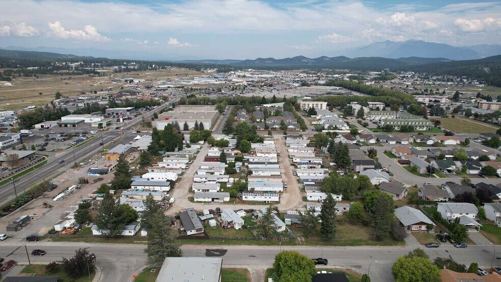 More Photos Of 2025 N 10th St, Cranbrook Manufactured Housing Mobile Home Park For Sale