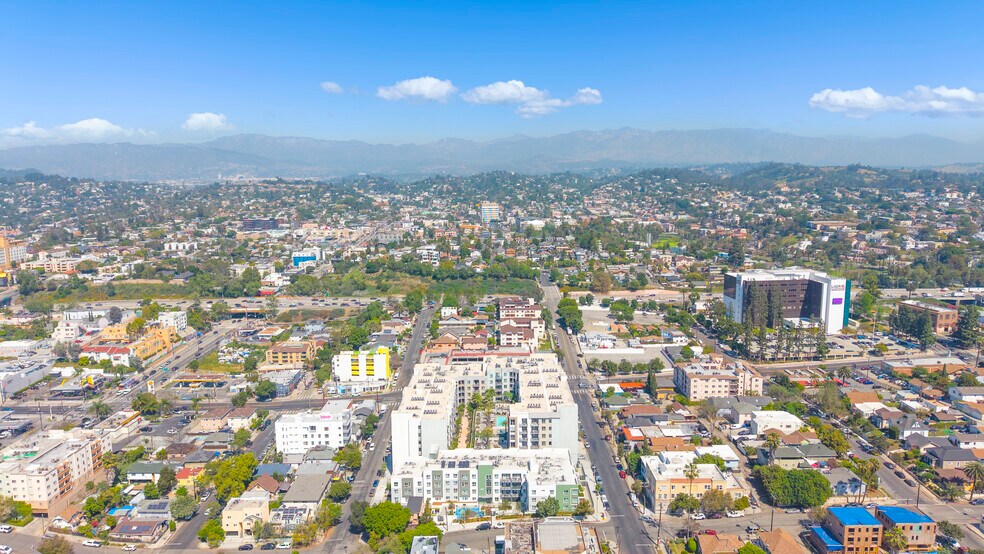 More Photos Of 330 N Westlake Ave, Los Angeles Apartments For Lease