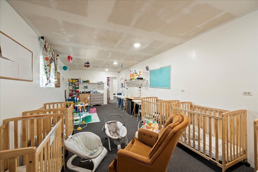 More Photos Of 522 N 9th Ave, Caldwell Daycare Center For Sale