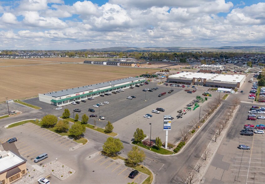 More Photos Of 939 S 25th E, Ammon General Retail For Sale