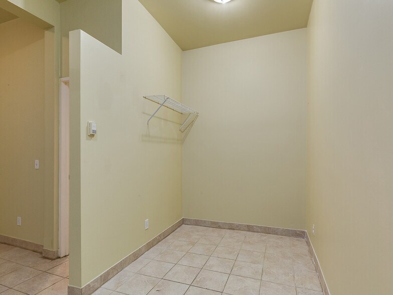 More Photos Of 122 5 St S, Lethbridge Apartments For Sale