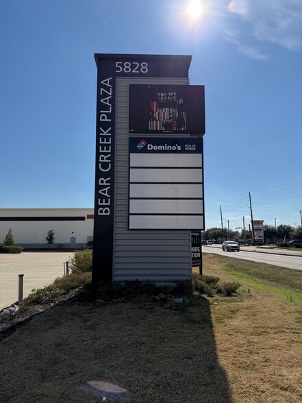 More Photos Of 5828 Fry Rd, Katy Storefront For Lease