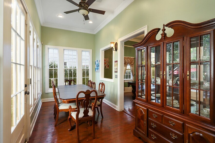 More Photos Of 1030 Burgundy St, New Orleans Apartments For Sale