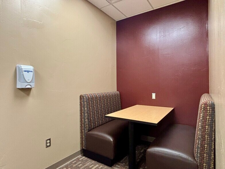 More Photos Of 402 N Genesee St, Wittenberg Fast Food For Sale