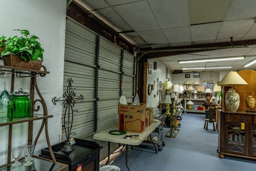 More Photos Of 1300 Ponce De Leon Blvd, Brooksville Warehouse For Sale