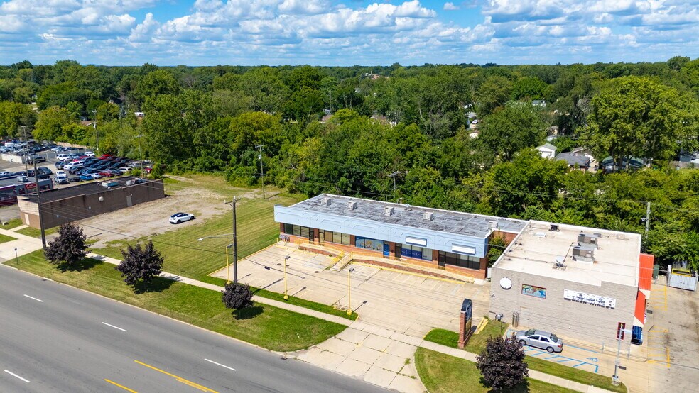 More Photos Of 25436-25472 Van Born Rd, Dearborn Heights Unknown For Lease
