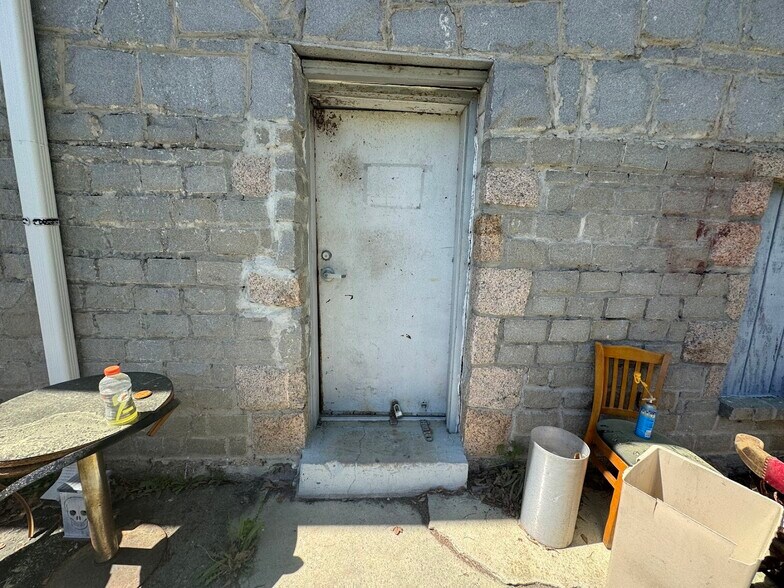 More Photos Of 534 S Beltline Blvd, Columbia Flex For Sale