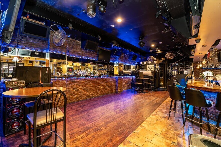 More Photos Of 217-219 Frelinghuysen Ave, Newark General Retail For Sale