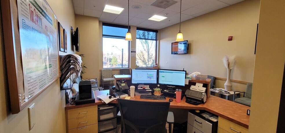 More Photos Of 929 SW Simpson Ave, Bend Medical For Lease