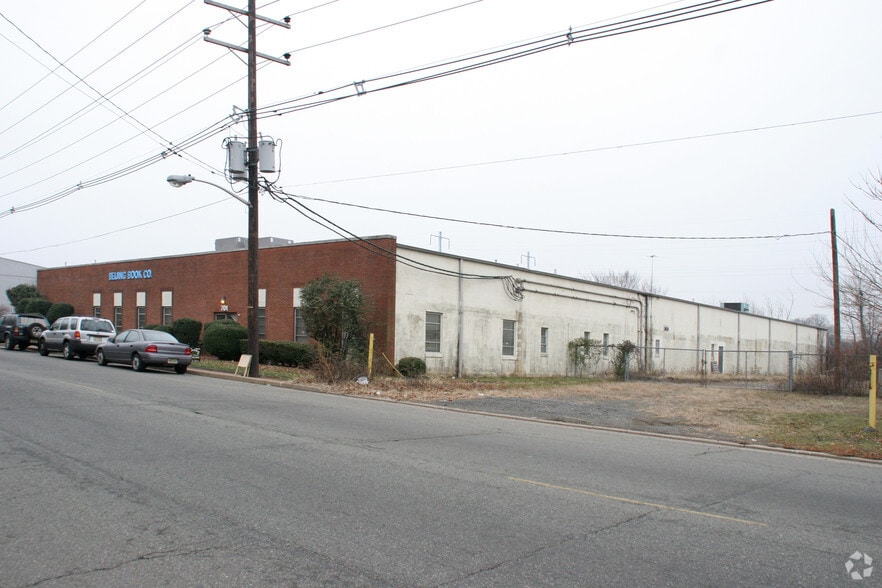 More Photos Of 701 E Linden Ave, Linden Warehouse For Lease