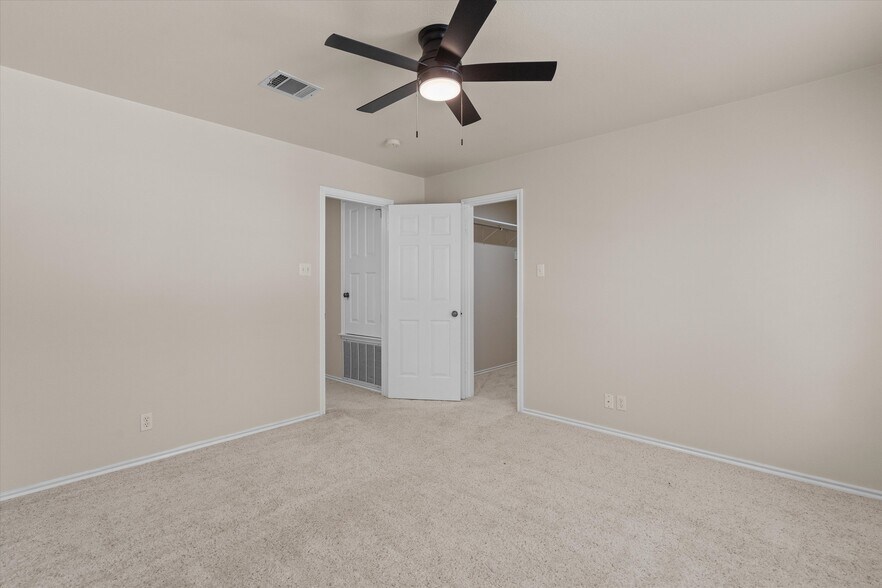 More Photos Of 201 Covala Dr, Cedar Park Specialty For Sale